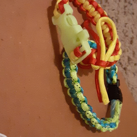 Bracelets - Picture 4 of 4